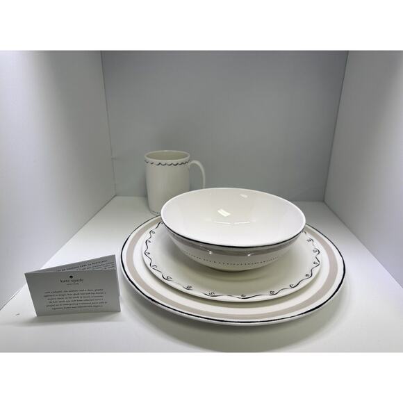 Kate Spade New York 875135 Union Square Taupe Dinnerware 16-Piece Dinnerware Set - Picture 1 of 7